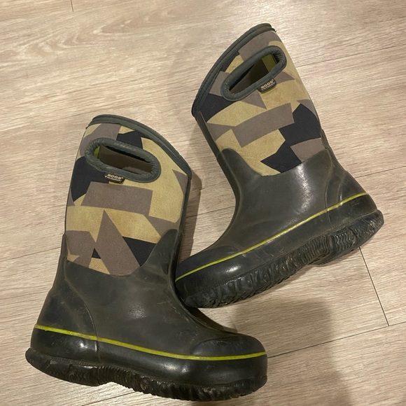 BOGS classic boots kids size 11 - Picture 5 of 7
